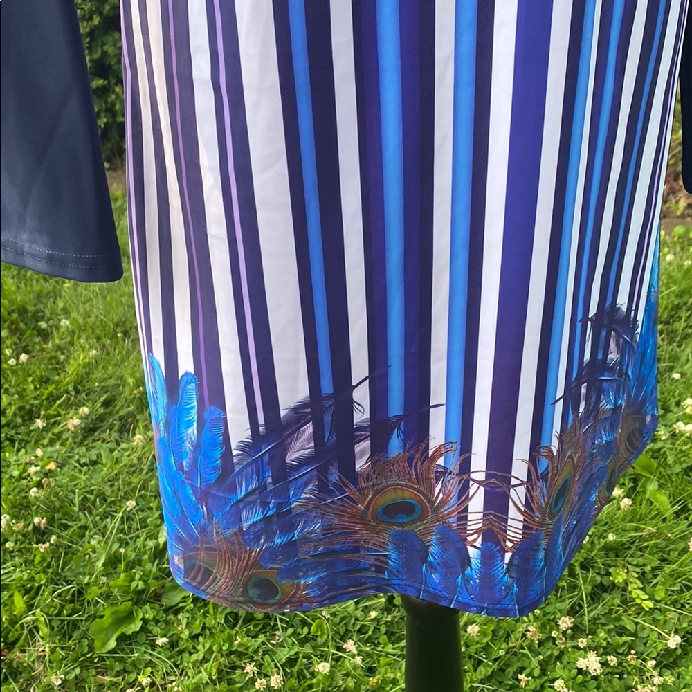 NWT betrue sport 2 pieces swimsuit Blue and White Peacock Feather 🪶 . Size XL . - Picture 10 of 12
